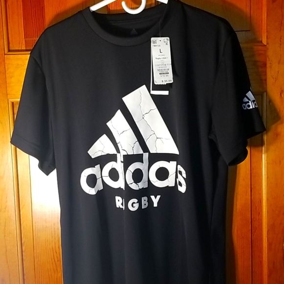 ADIDAS TEE SHIRT size LARGE